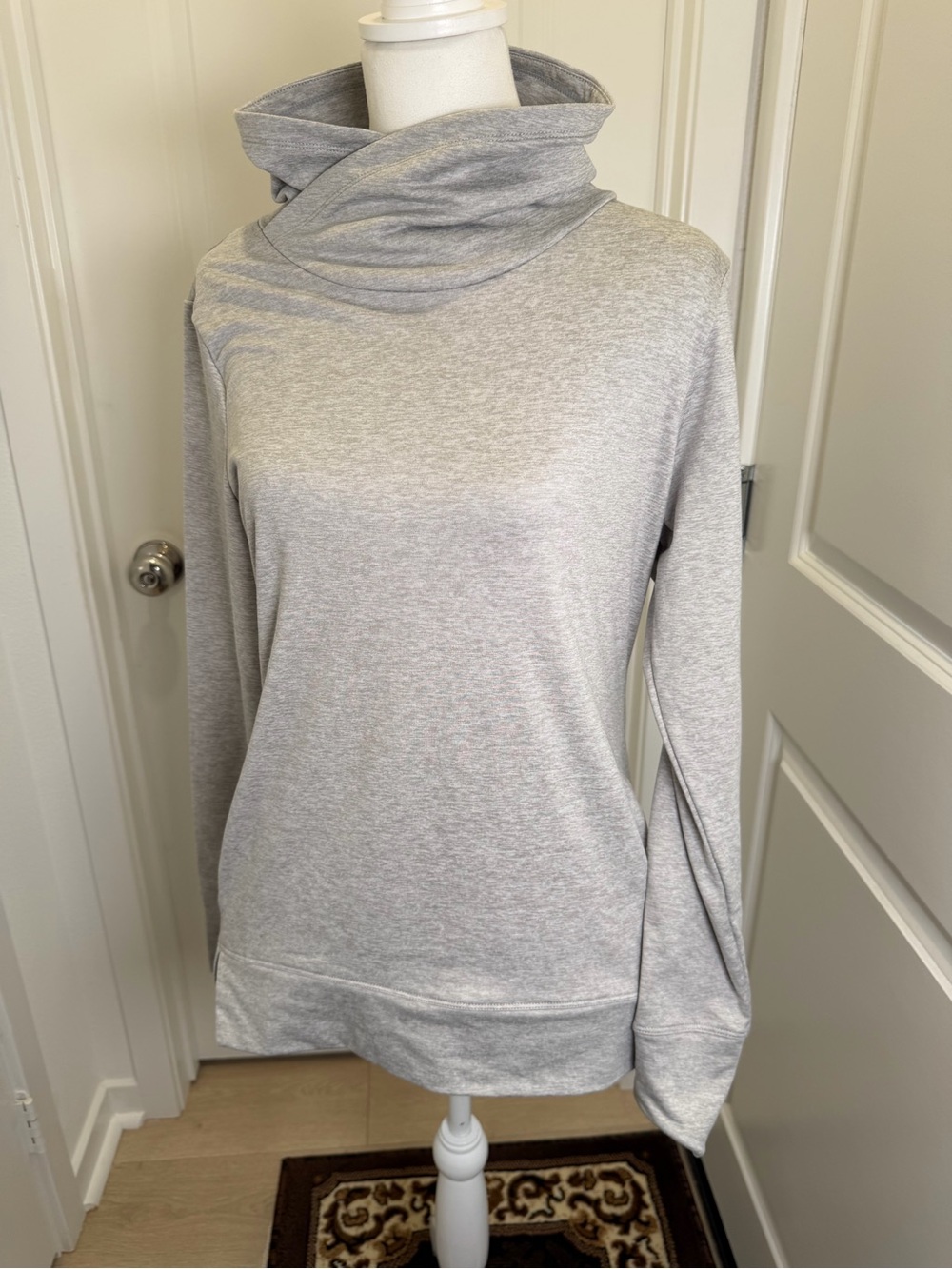 Apana Gray Cowl Neck Pullover Sweatshirt Yoga Athleisure Women’s Medium M